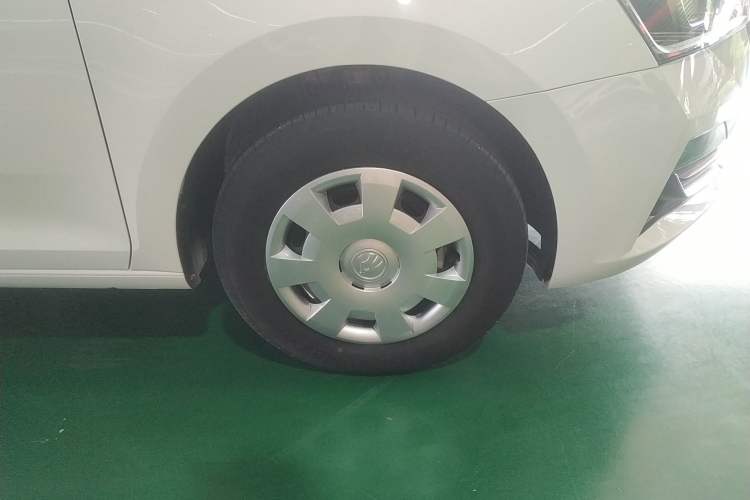 Used Skoda Rapid 2019 Revised Version 1.5L Manual Standard Edition China VI Right Front Wheel Hub