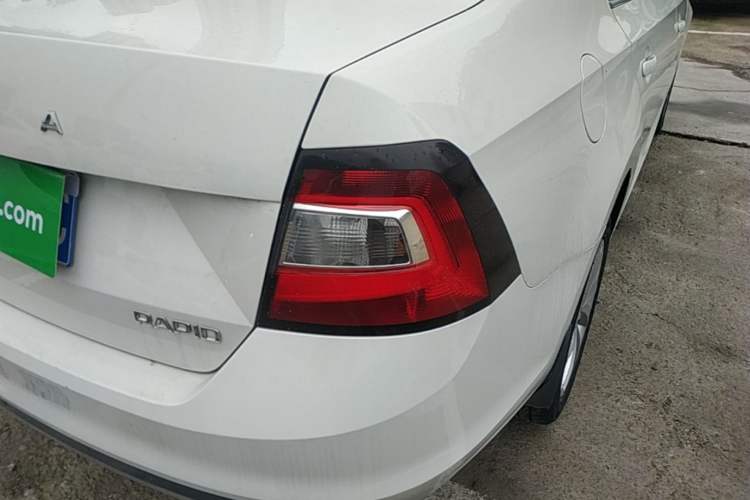 Used Skoda Rapid 2019 1.5L Automatic Comfort Edition China V Standard Right Rear Taillight
