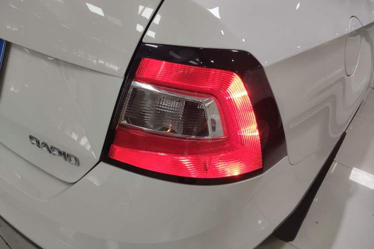 Used Skoda Rapid 2019 1.5L Automatic Standard Edition Right Rear Taillight