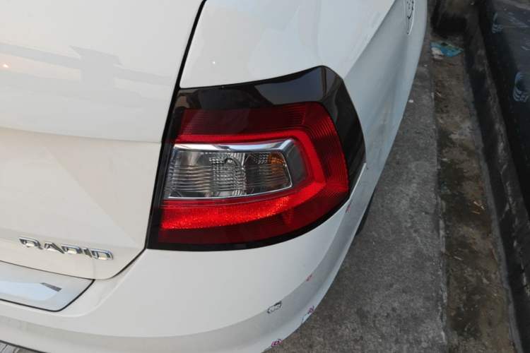 Used Skoda Rapid 2019 1.5L Automatic Comfort Edition China VI Standard Right Rear Taillight