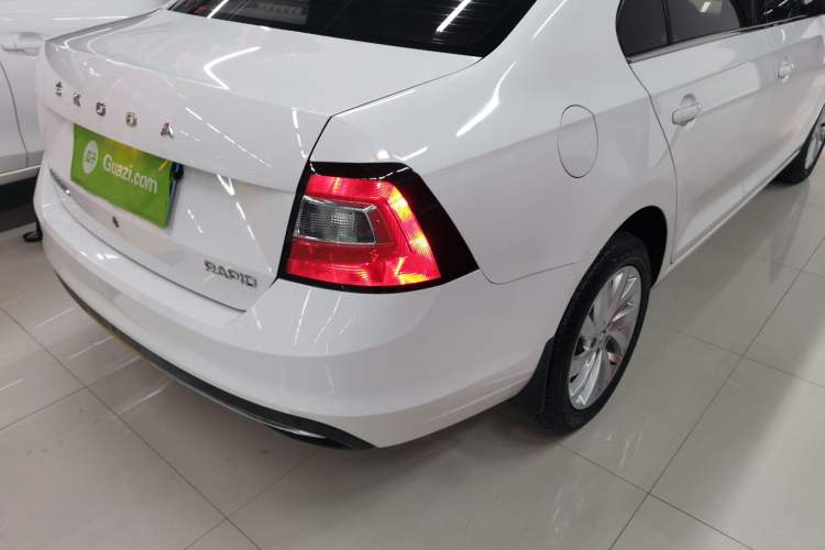 Used Skoda Rapid 2019 1.5L Automatic Comfort Edition China V Standard Right Rear Taillight