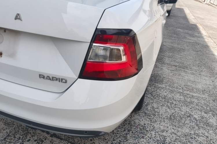 Used Skoda Rapid 2019 1.5L Automatic Comfort Edition China V Standard Right Rear Taillight
