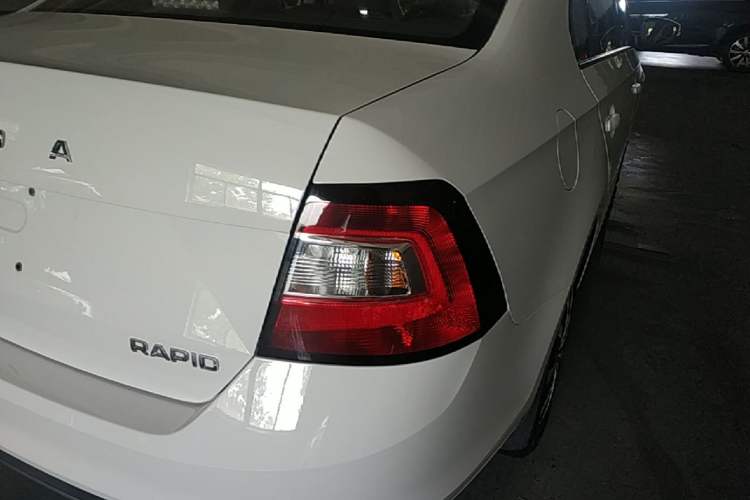 Used Skoda Rapid 2019 Revised Version 1.5L Automatic Standard Edition China VI Right Rear Taillight