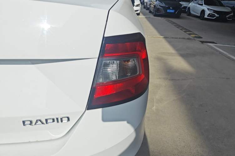 Used Skoda Rapid 2019 1.5L Automatic Comfort Edition China V Standard Right Rear Taillight