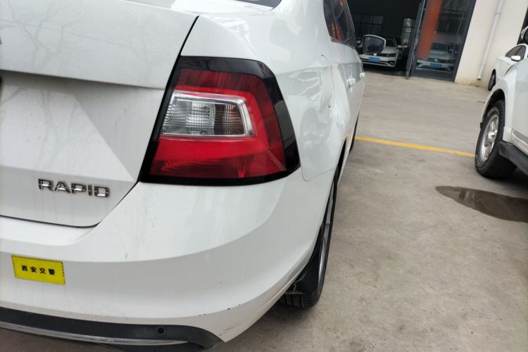 Used Skoda Rapid 2019 1.5L Automatic Comfort Edition China V Standard Right Rear Taillight