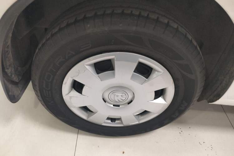 Used Skoda Rapid 2019 1.5L Automatic Standard Edition Right Rear Wheel Hub