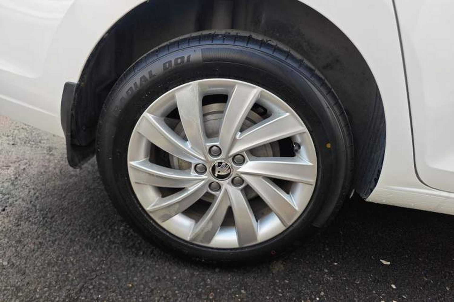 Used Skoda Rapid 2019 1.5L Manual Comfort Edition China VI Standard Right Rear Wheel Hub