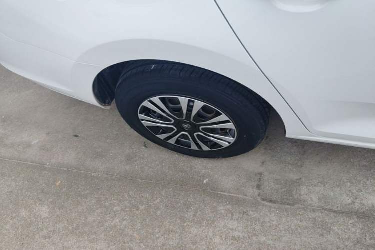Used Skoda Rapid 2019 1.5L Automatic Standard Edition Right Rear Wheel Hub