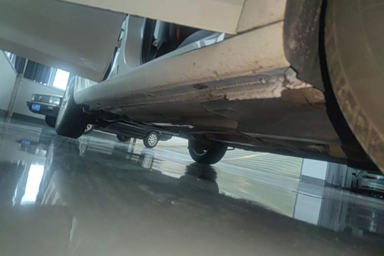Used Skoda Rapid 2019 1.5L Automatic Comfort Edition China VI Standard Right Side Sill