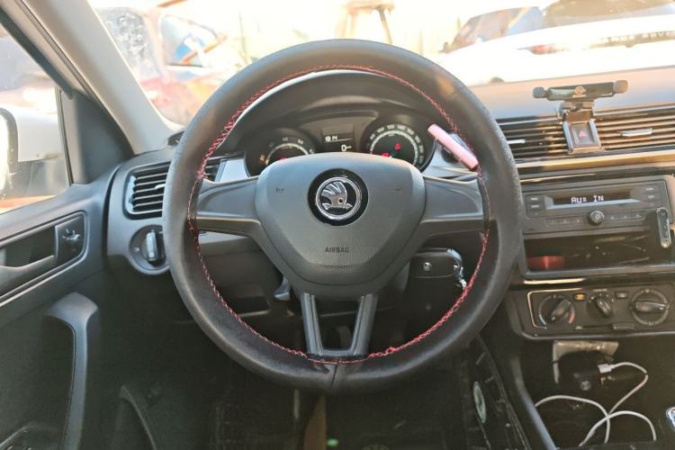 Used Skoda Rapid 2019 Revised Version 1.5L Manual Standard Edition China VI Steering Wheel