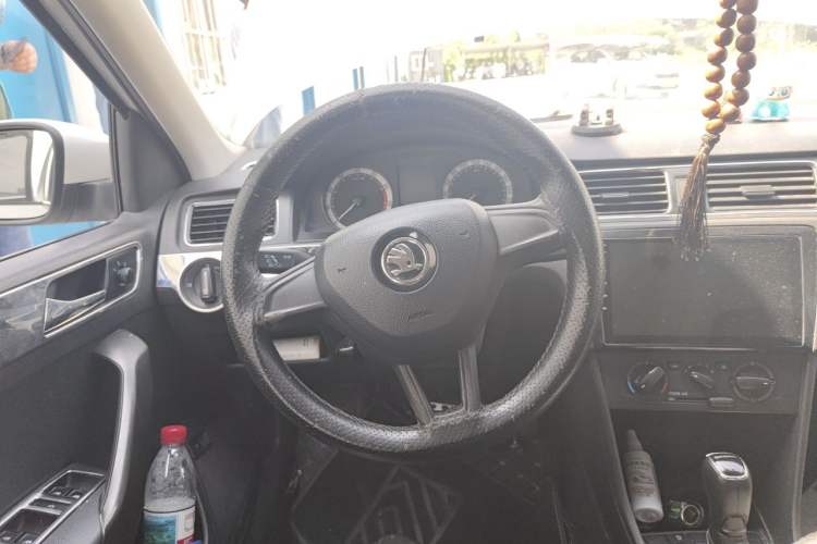 Used Skoda Rapid 2019 1.5L Automatic Standard Edition Steering Wheel