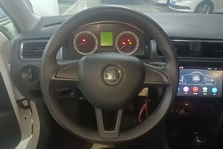 Used Skoda Rapid 2019 1.5L Automatic Standard Edition Steering Wheel