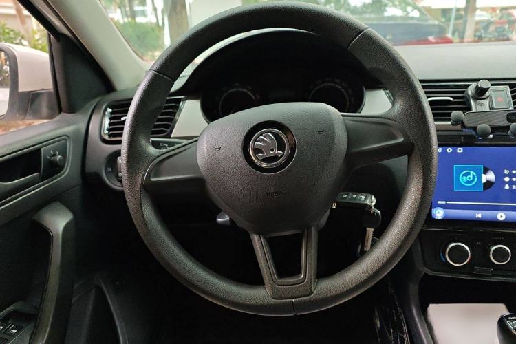 Used Skoda Rapid 2019 1.5L Automatic Standard Edition Steering Wheel