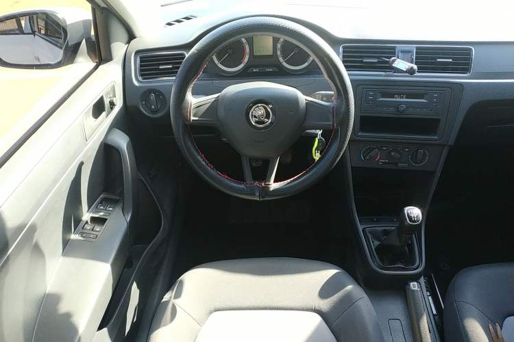 Used Skoda Rapid 2019 Revised Version 1.5L Manual Standard Edition China VI Steering Wheel