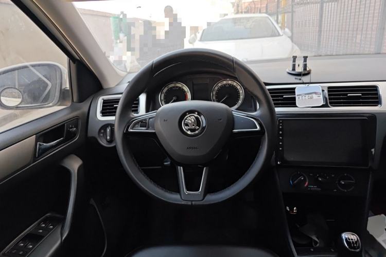 Used Skoda Rapid 2019 1.5L Manual Comfort Edition China VI Standard Steering Wheel
