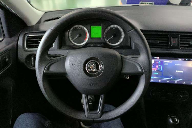 Used Skoda Rapid 2019 1.5L Automatic Standard Edition Steering Wheel