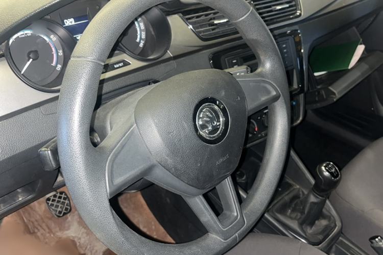 Used Skoda Rapid 2019 Revised Version 1.5L Manual Standard Edition China VI Steering Wheel