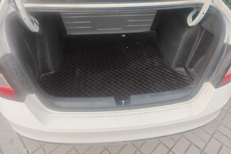 Used Skoda Rapid 2019 1.5L Automatic Comfort Edition China V Standard Trunk
