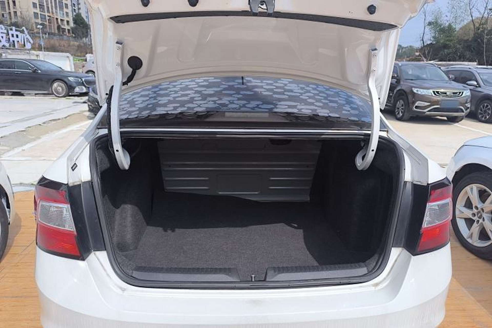 Used Skoda Rapid 2019 1.5L Automatic Comfort Edition China V Standard Trunk