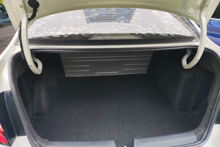 Used Skoda Rapid 2019 1.5L Automatic Comfort Edition China V Standard Trunk