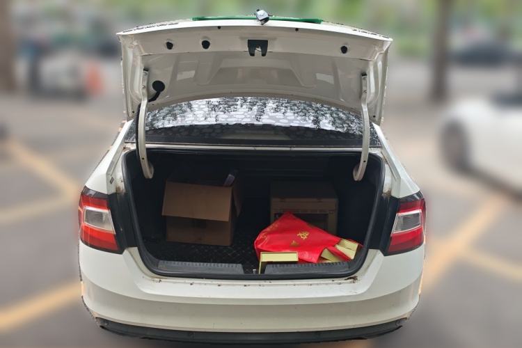 Used Skoda Rapid 2019 1.5L Manual Entry-Level Version Trunk