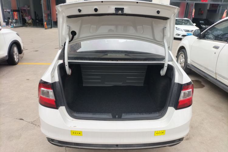 Used Skoda Rapid 2019 1.5L Automatic Comfort Edition China V Standard Trunk