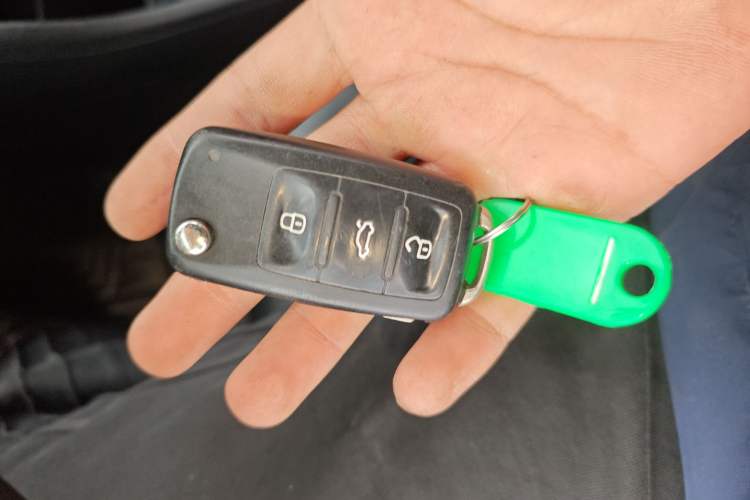 Used Skoda Rapid 2019 1.5L Automatic Comfort Edition China VI Standard Vehicle Key