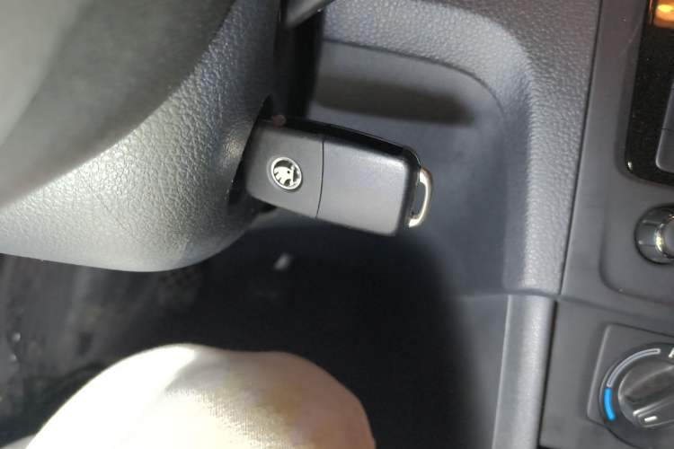 Used Skoda Rapid 2019 1.5L Manual Comfort Edition China VI Standard Vehicle Key