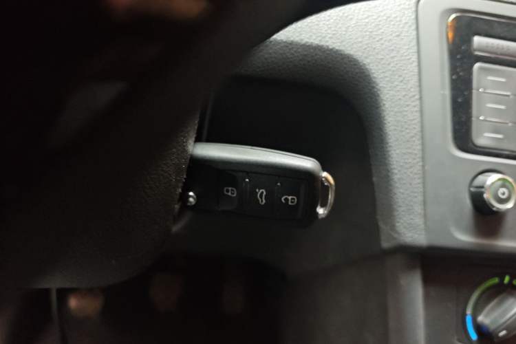 Used Skoda Rapid 2019 1.5L Manual Comfort Edition China VI Standard Vehicle Key
