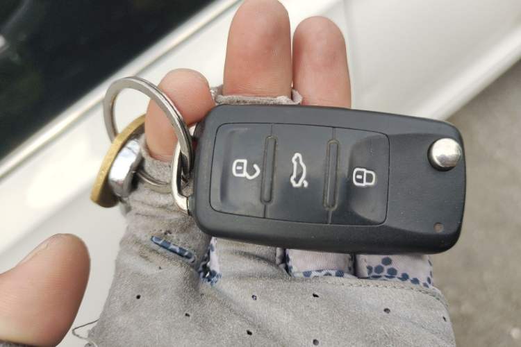 Used Skoda Rapid 2019 1.5L Manual Comfort Edition China VI Standard Vehicle Key