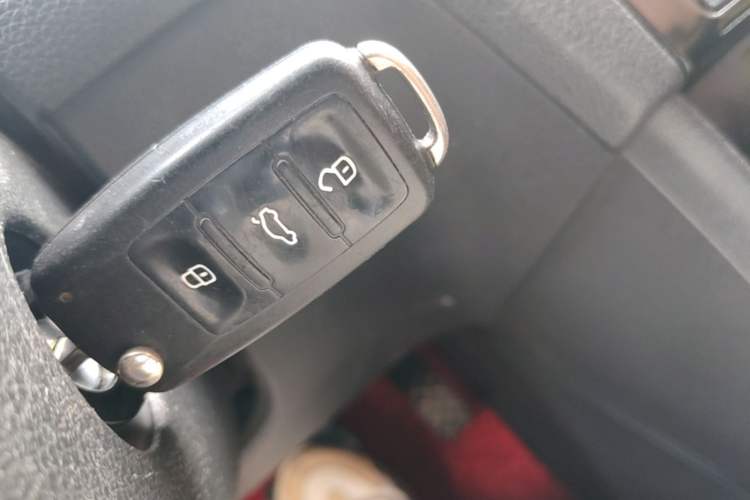 Used Skoda Rapid 2019 1.5L Automatic Standard Edition Vehicle Key