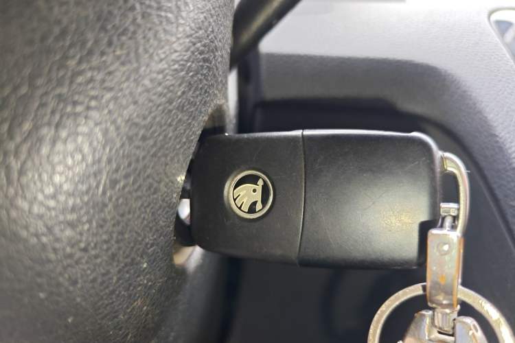 Used Skoda Rapid 2019 1.5L Manual Comfort Edition China VI Standard Vehicle Key