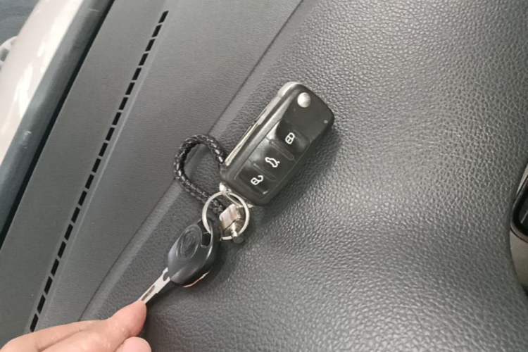 Used Skoda Rapid 2019 1.5L Automatic Comfort Edition China VI Standard Vehicle Key