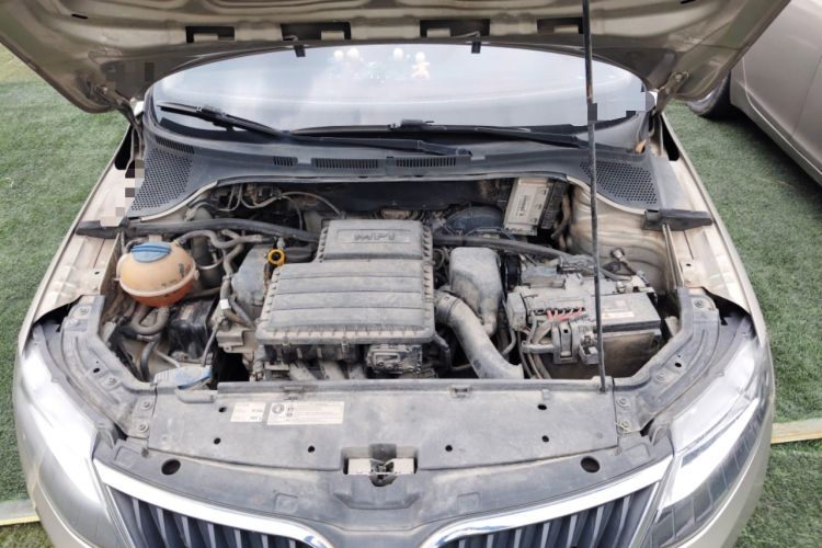 Used Skoda Rapid 2019 1.5L Automatic Standard Edition Engine Bay