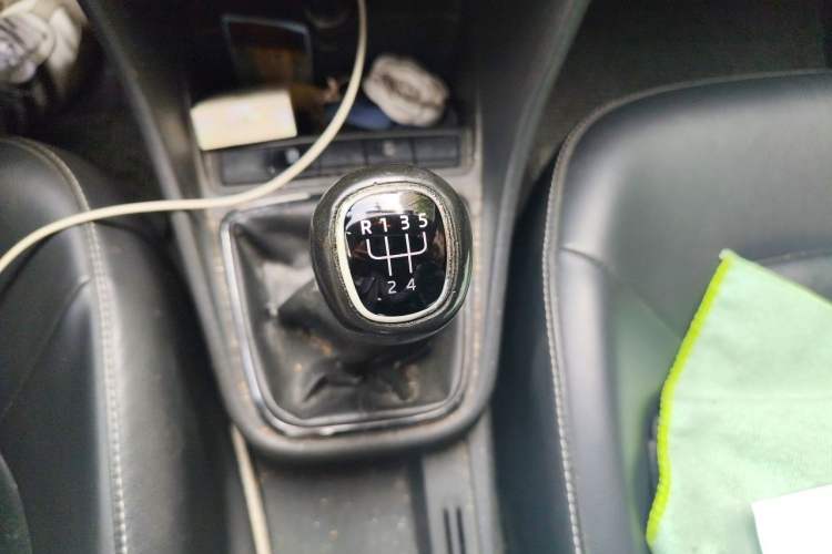 Used Skoda Rapid 2019 1.5L Manual Comfort Edition China V Standard Gear Lever