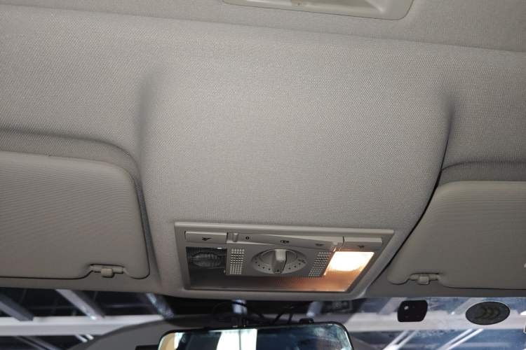 Used Skoda Rapid 2019 1.5L Automatic Comfort Edition China VI Standard Headliner