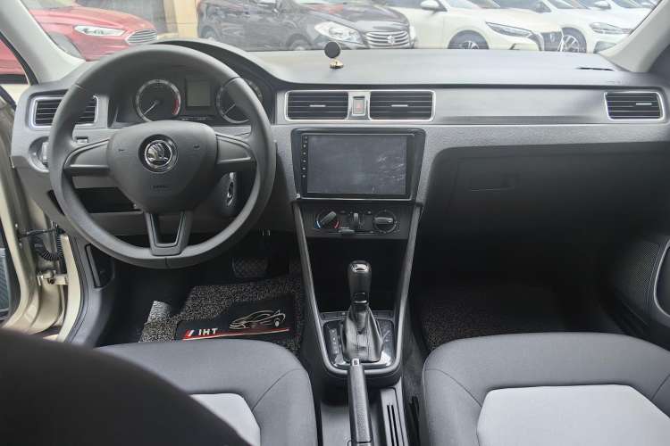 Used Skoda Rapid 2019 1.5L Automatic Standard Edition Interior 1