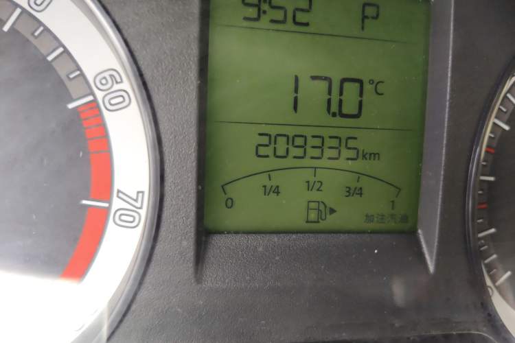 Used Skoda Rapid 2019 1.5L Automatic Standard Edition Odometer Close Up