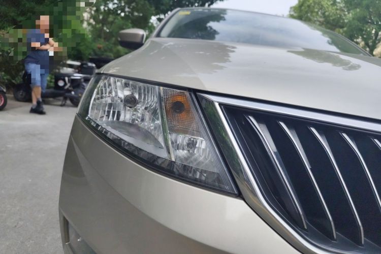 Used Skoda Rapid 2019 1.5L Manual Comfort Edition China V Standard Right Front Headlight
