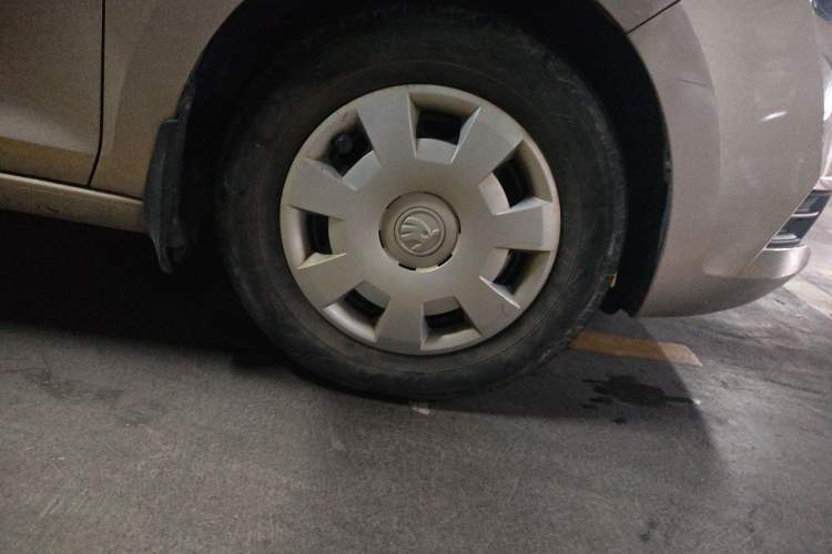 Used Skoda Rapid 2019 1.5L Automatic Standard Edition Right Front Wheel Hub