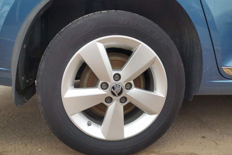 Used Skoda Rapid 2020 1.5L Manual Standard Edition Exterior 8