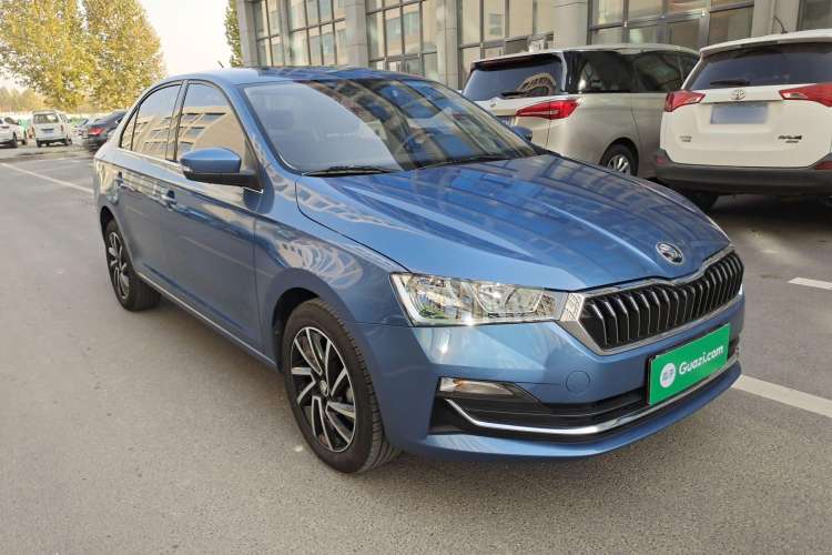 Used Skoda Rapid 2020 1.5L Automatic Comfort Edition Front Right 45 Deg