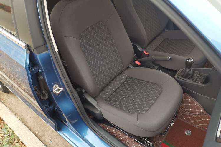 Used Skoda Rapid 2020 1.5L Manual Standard Edition Right Front Seat