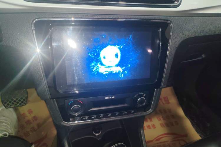 Used Skoda Rapid 2020 1.5L Automatic Comfort Edition Audio And AC Panel
