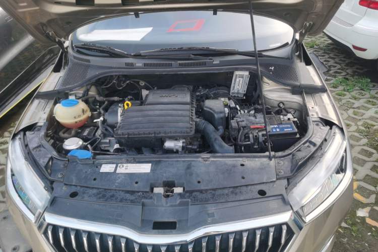 Used Skoda Rapid 2020 1.5L Automatic Comfort Edition Engine Bay