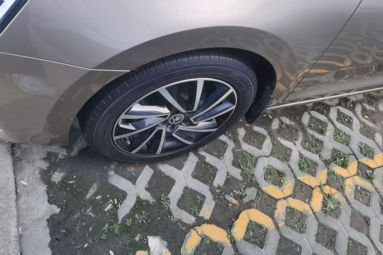 Used Skoda Rapid 2020 1.5L Automatic Comfort Edition Exterior 7