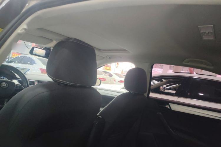 Used Skoda Rapid 2020 1.5L Automatic Comfort Edition Headliner