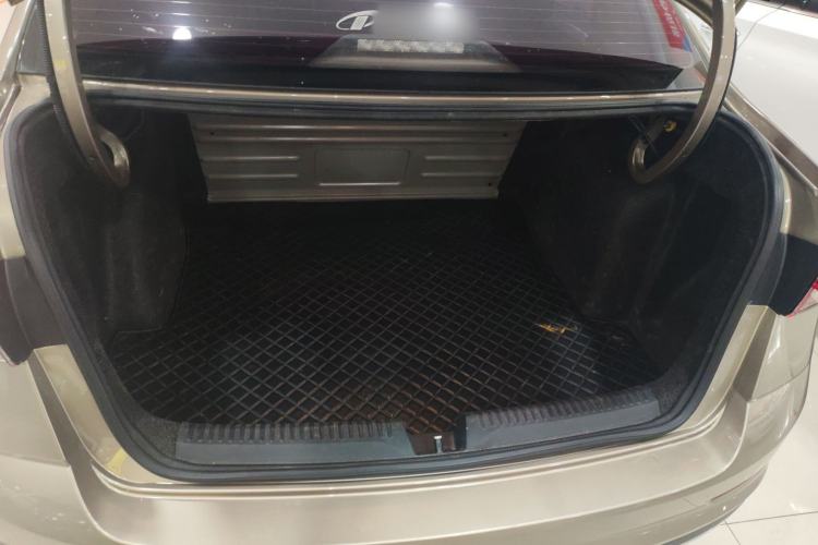 Used Skoda Rapid 2020 1.5L Automatic Comfort Edition Trunk