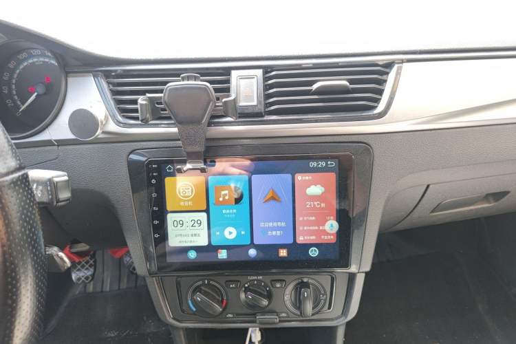 Used Skoda Rapid 2020 1.5L Manual Standard Edition Audio And AC Panel