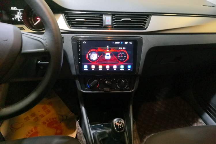 Used Skoda Rapid 2020 1.5L Manual Standard Edition Audio And AC Panel
